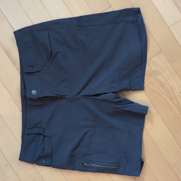 Prana hiking shorts - Picture 1 of 5